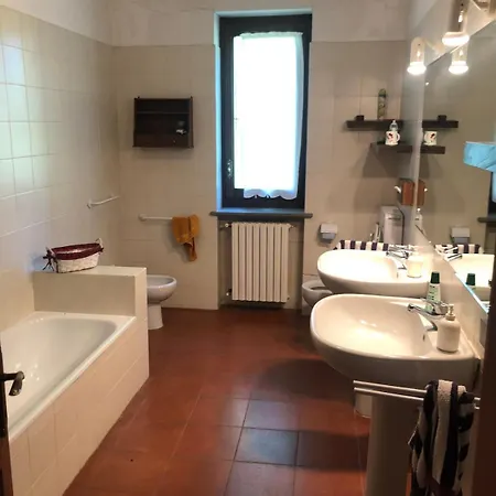 Villa With Private Vineyard & Pool, Monferrato Castello di Annone